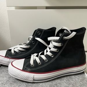 Converse Suede Leather